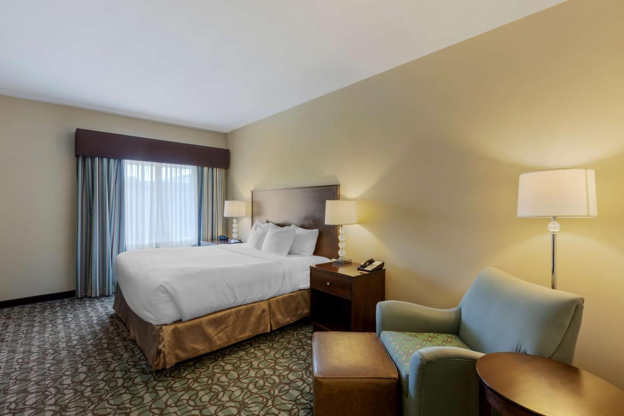 Best Western Plus Walkerton Hotel & Conference Centre Exterior photo