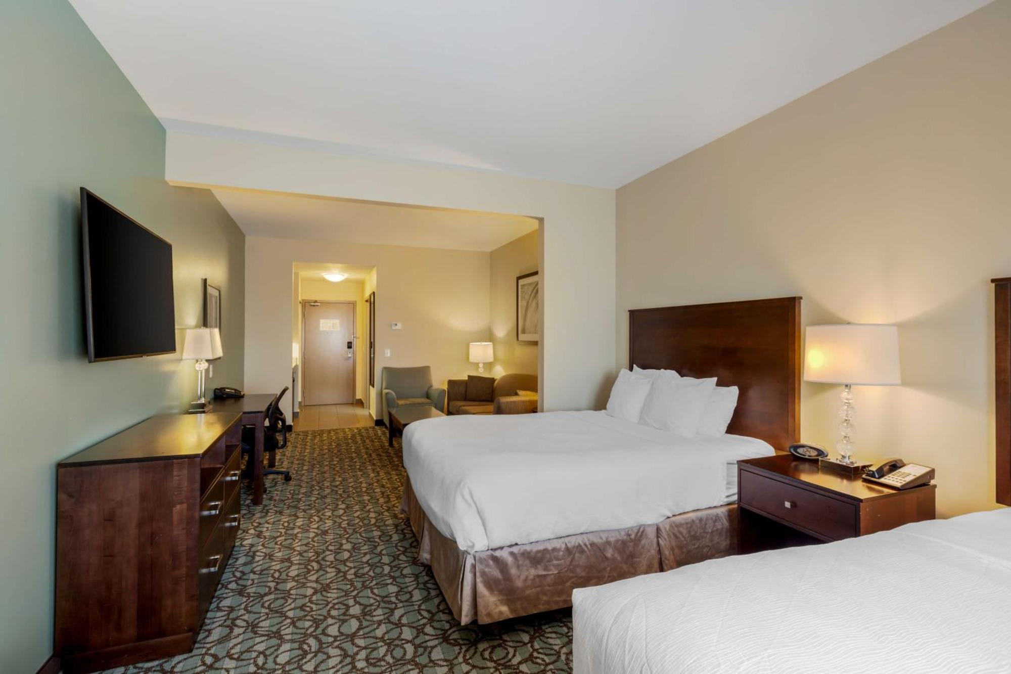 Best Western Plus Walkerton Hotel & Conference Centre Exterior photo